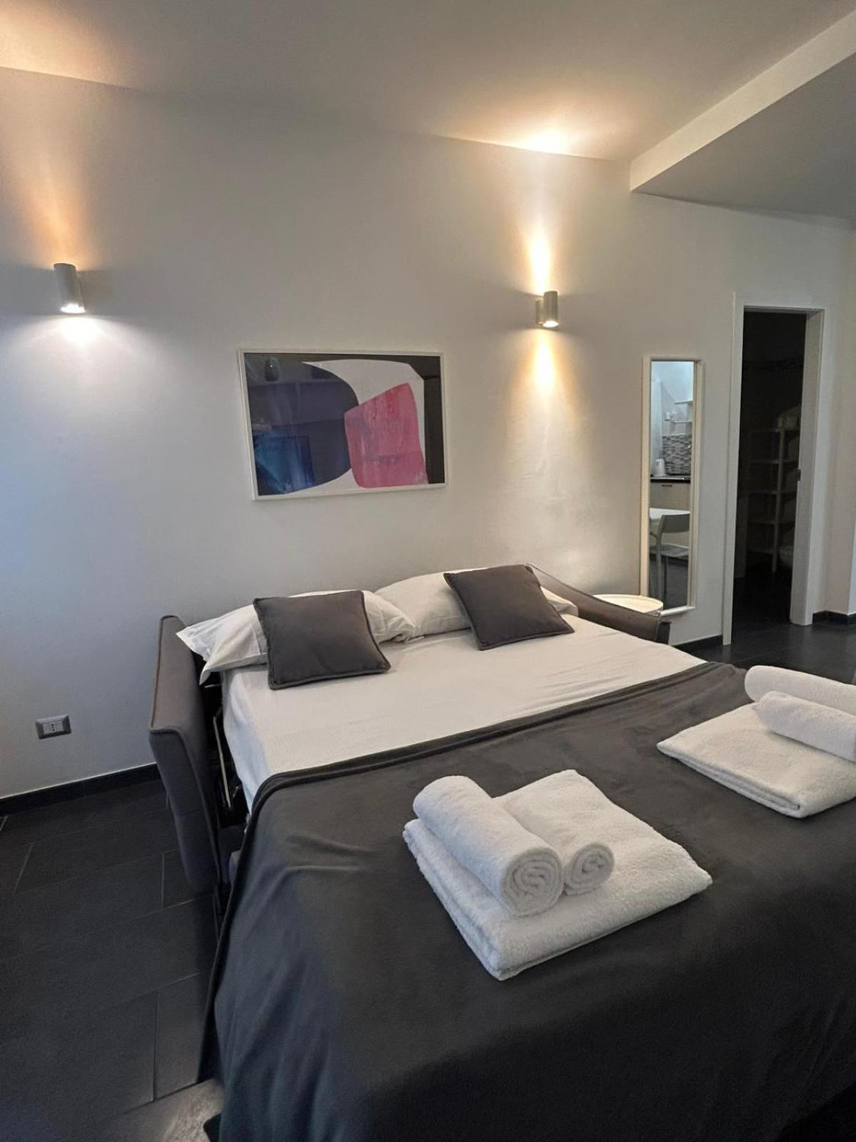 Nomentana White Apartments By Ghor Рим Екстер'єр фото