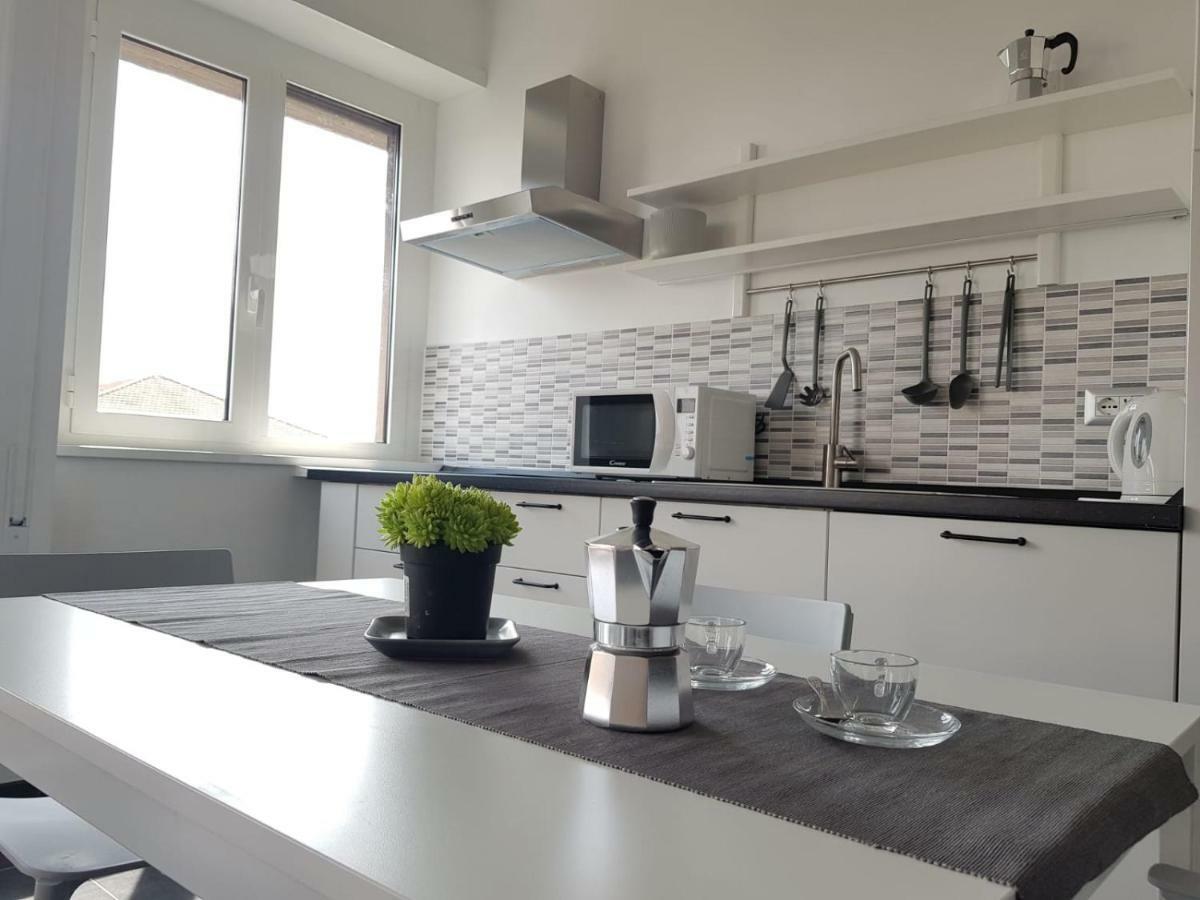Nomentana White Apartments By Ghor Рим Екстер'єр фото